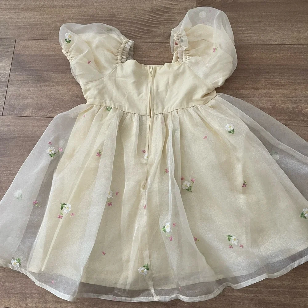 Fairy Whimsical Toddler Pastel Yellow Floral Puff Sleeve Spring Dress Size 4T - Picture 2 of 3